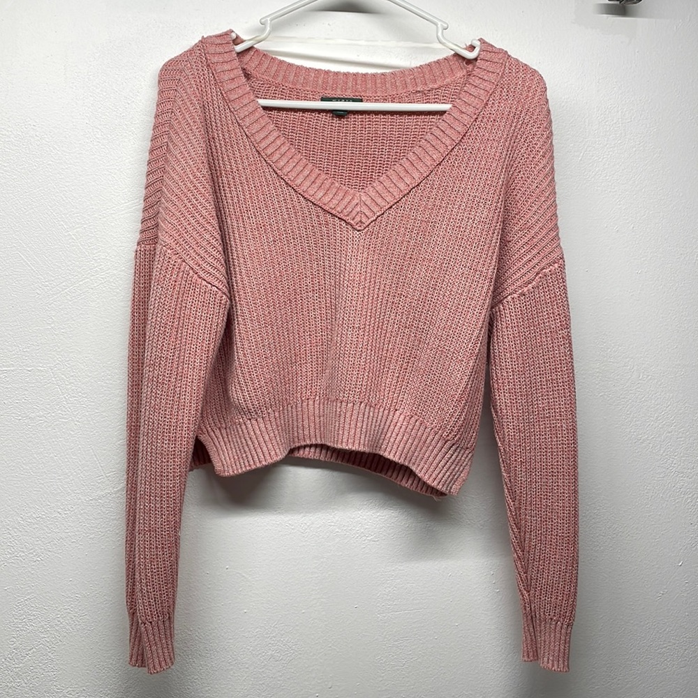 Crop top v neck sweater